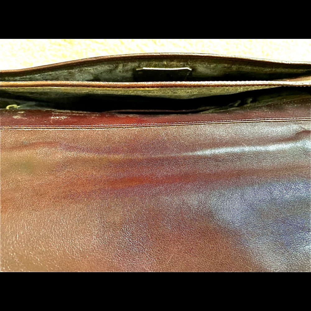 Vintage 1980’s Leather Carrying Brief - Picture 6 of 7